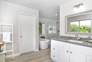 How Mirrors Can Change The Look And Feel Of Your Bathroom